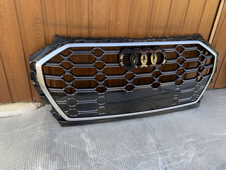 Решітка audi q5 80A гриль бампер Audi Q5 решетка