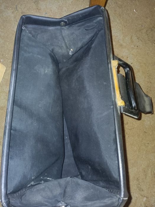 Портфель кожанный черный