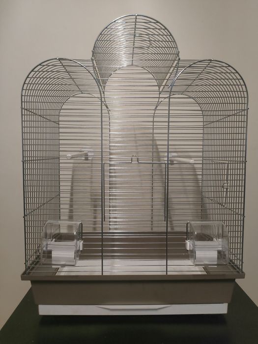 Nowa klatka dla małych papug, ptaków.