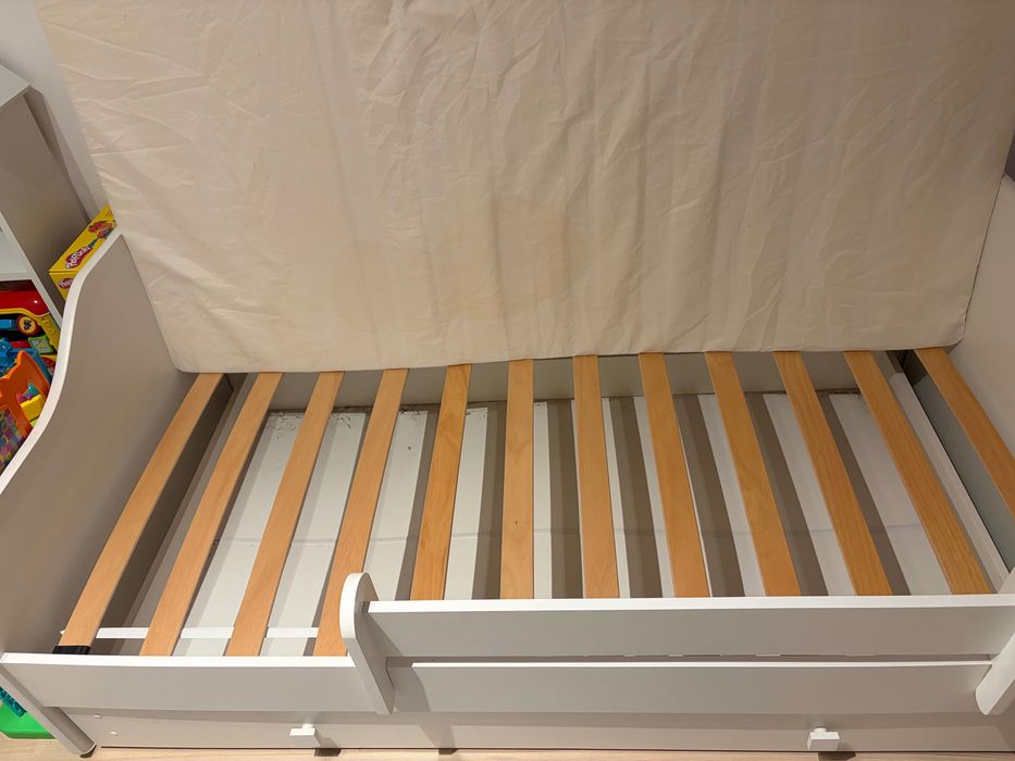 Łóżko dla dziewczynki