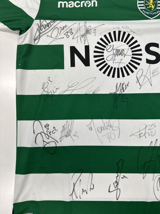 Camisola do Sporting 2017/2018 autografada