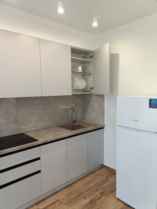 Погодинно подобово новобудова центр   власник виписую документи