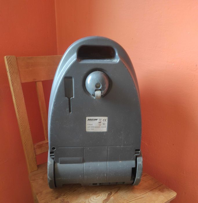 Odkurzacz duży 2000W MPM Product V-8505