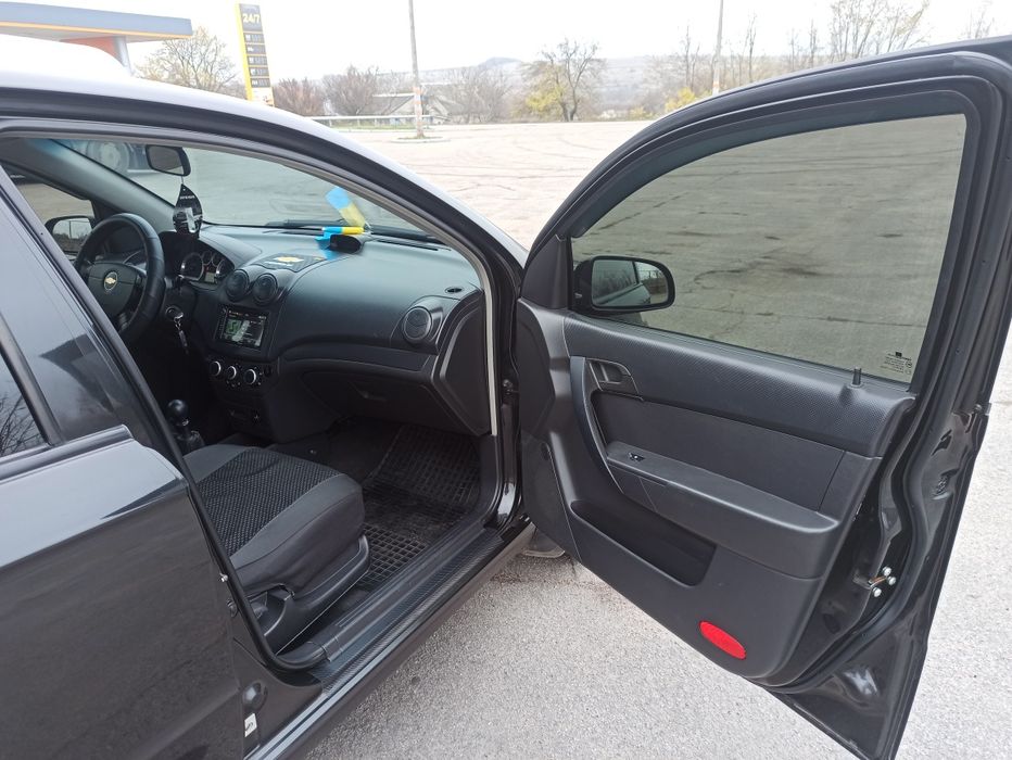 Chevrolet Aveo 2007 • 1.5 Газ/Бензин