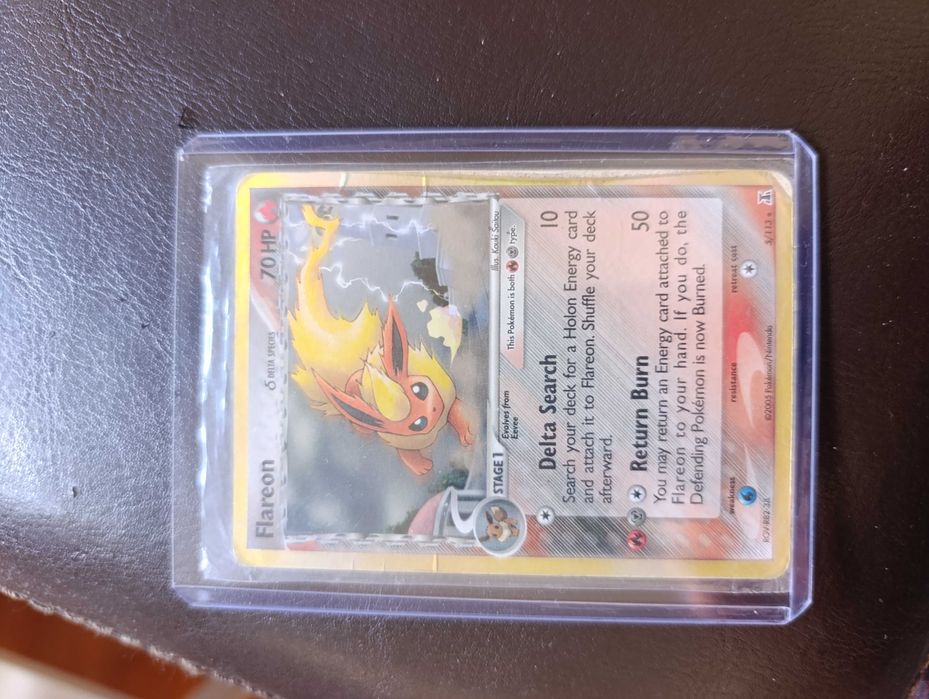 Cartas Pokémon antigas.
