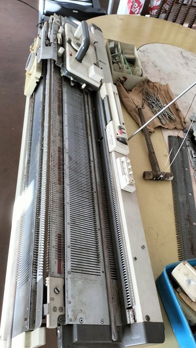 Vendo máquina de fazer malhas