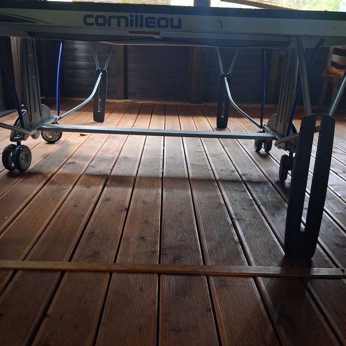 Stół di ping ponga Cornilleou wraz z siatka