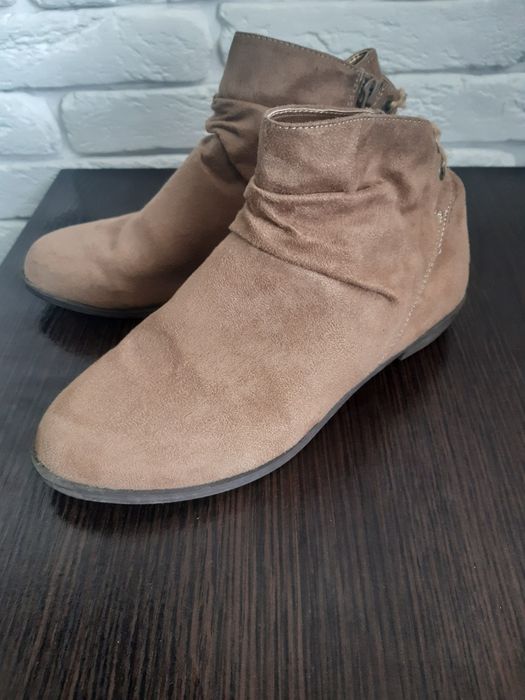 Укороченые сапожки от h&m