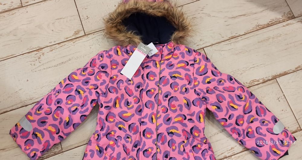 Nowy zimowy kombinezon dla dziewczynki 128/134