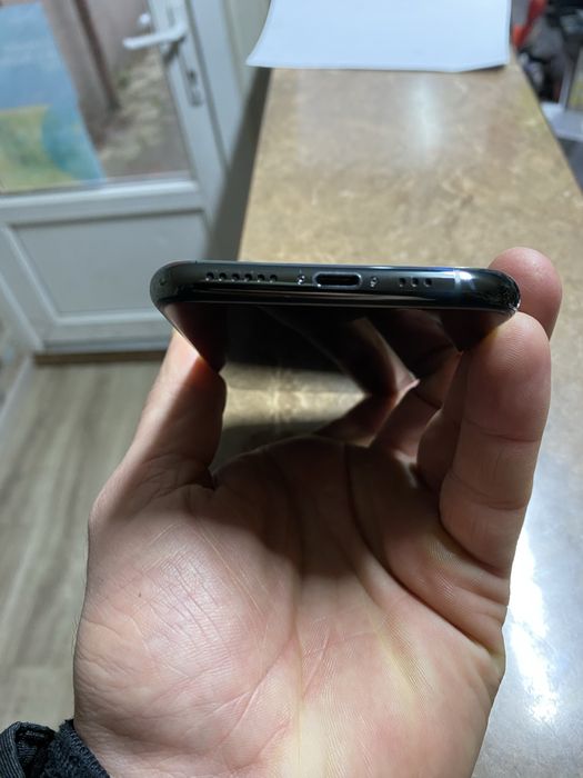 Iphone 11 pro icloud. Айфон 11 про заблокований