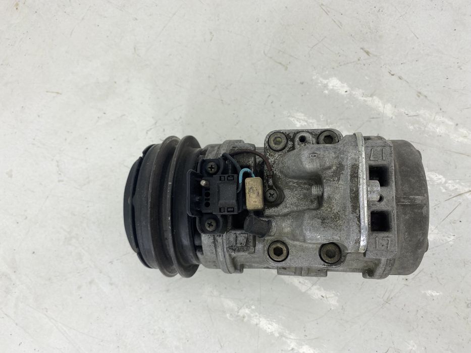 Mercedes W126 SEC 5.0 V8 sprężarka klimatyzacji