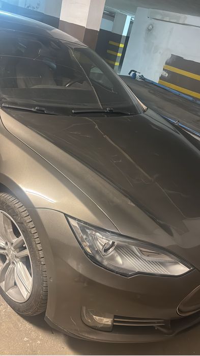 Tesla model s P90D 830 cavalos