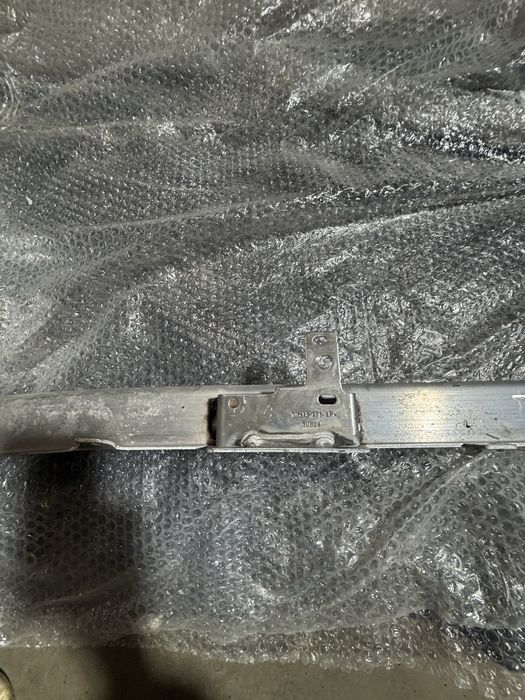 Підсилювач бампера для Bmw 5 g60