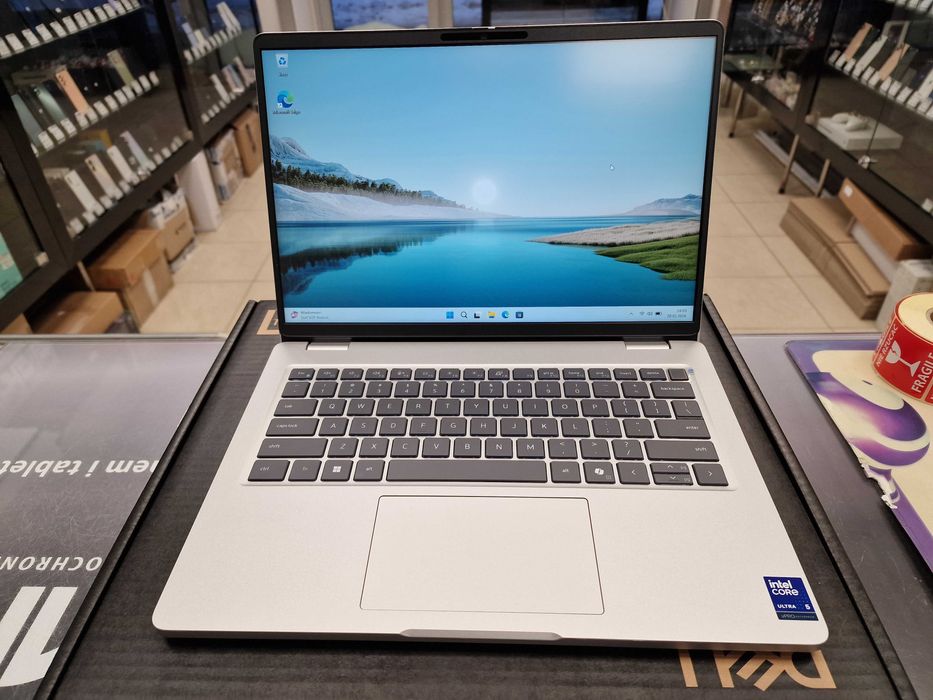 DELL PRO 14 PC14250/ Ultra 5 235U/ 16GB DDR5/ 512GB/ W11P/ 14"/ Grad A