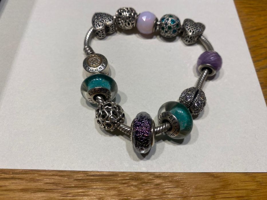 Pandora + 11 chramsów