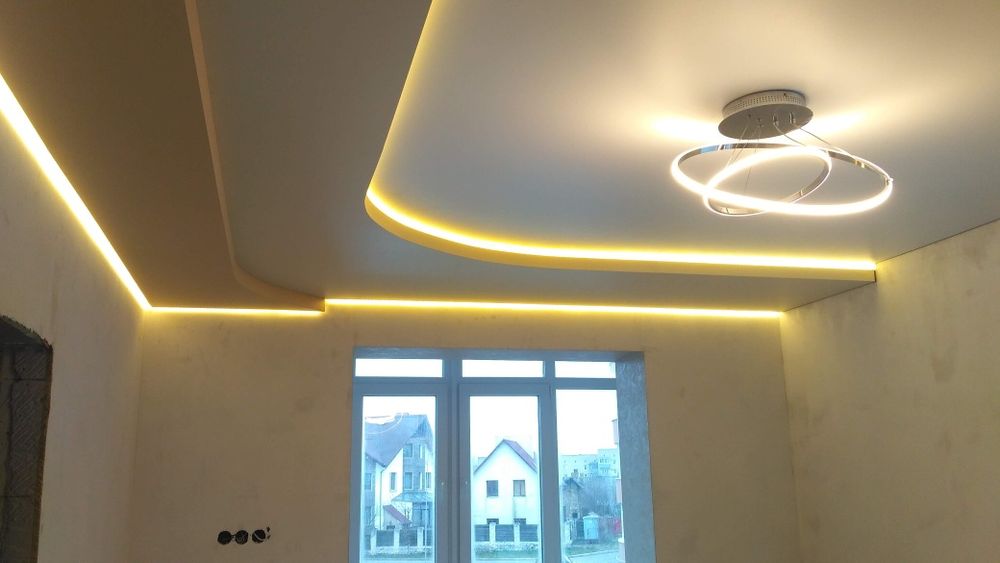 Натяжні Стелі: "Розтягуємо Задоволення"