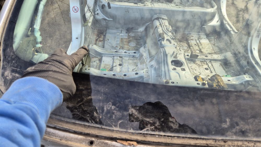 Bmw e39 szyba przednia