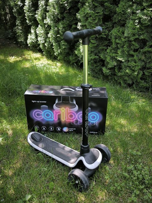 Hulajnoga Cariboo LED star  trójkołowa czarna