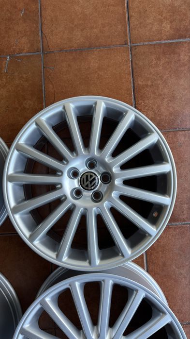 Ronal Aristo original golf 4 r32 18 5x100
