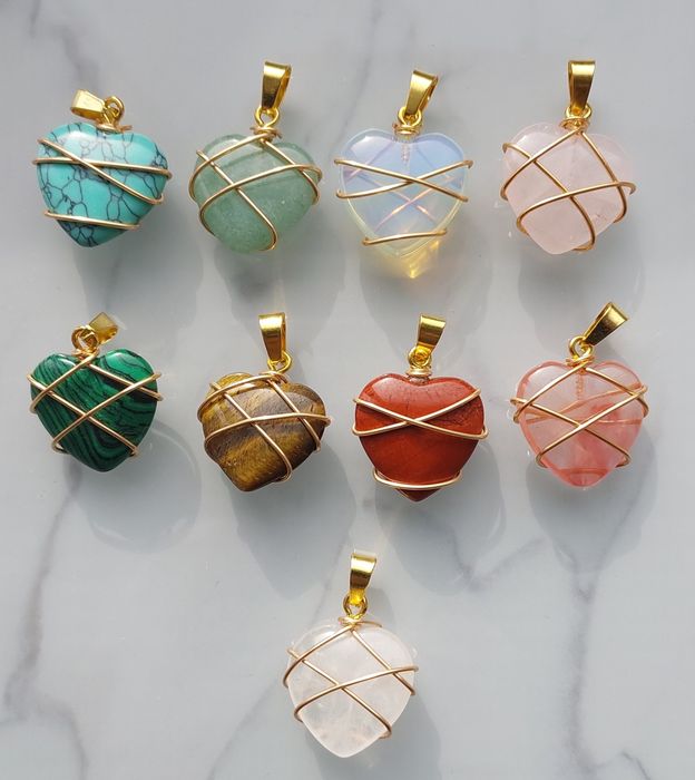 Прикраси з натурального каменю. Кулони