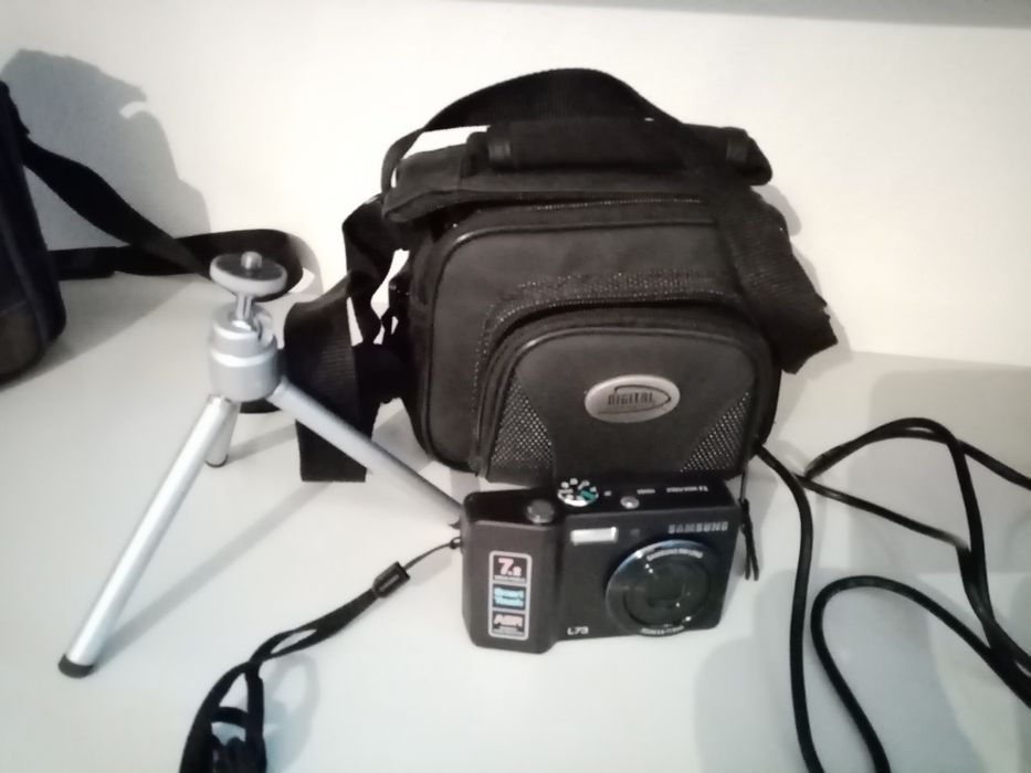 Maquina fotográfica Samsung L73