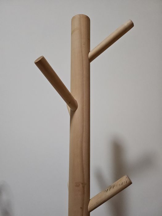 Consolas./ Bengaleiro/ Espelho