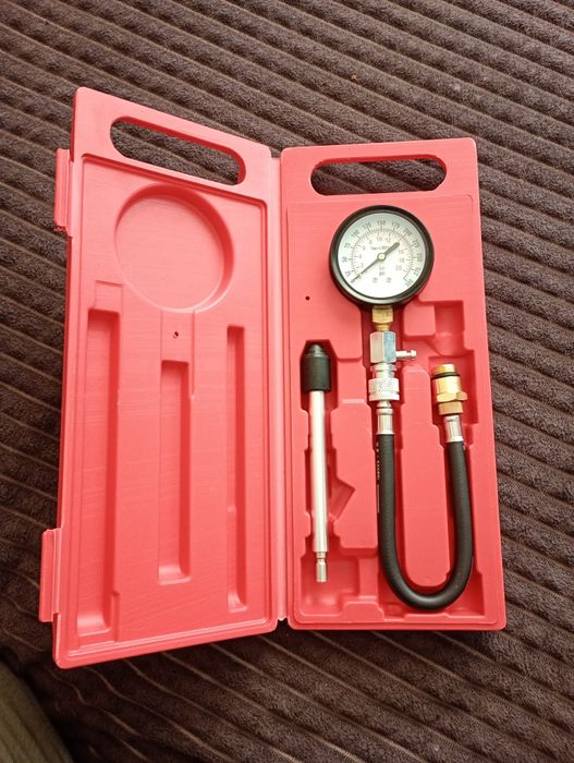 Компресометр для бензинових двигунів