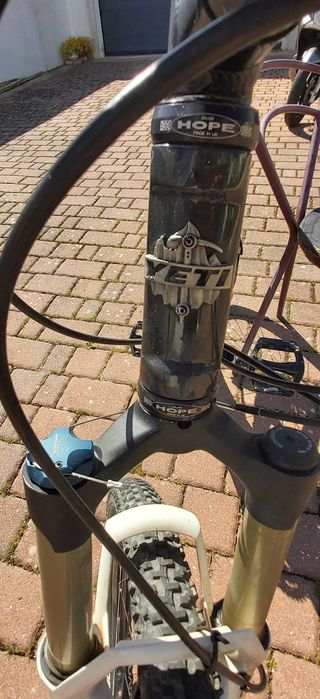 Bicicleta BTT Carbono