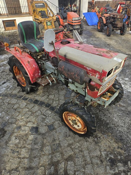 Yanmar YM1100D 4x4 mini traktorek ogrodniczy japoński kubota b6000