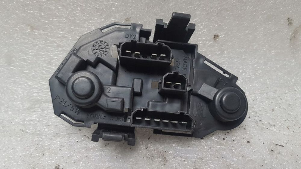 seat leon 1 lewy wkład lampy w błotnik 1m6945257