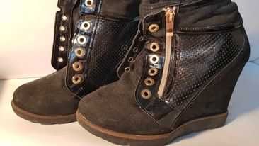Buty damskie botki na koturnie 37 38 czarne super zjawiskowe