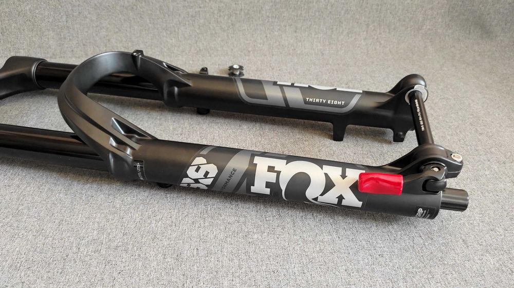 Вилка Fox Racing Shox 38 Float 27.5" Performance , Новая