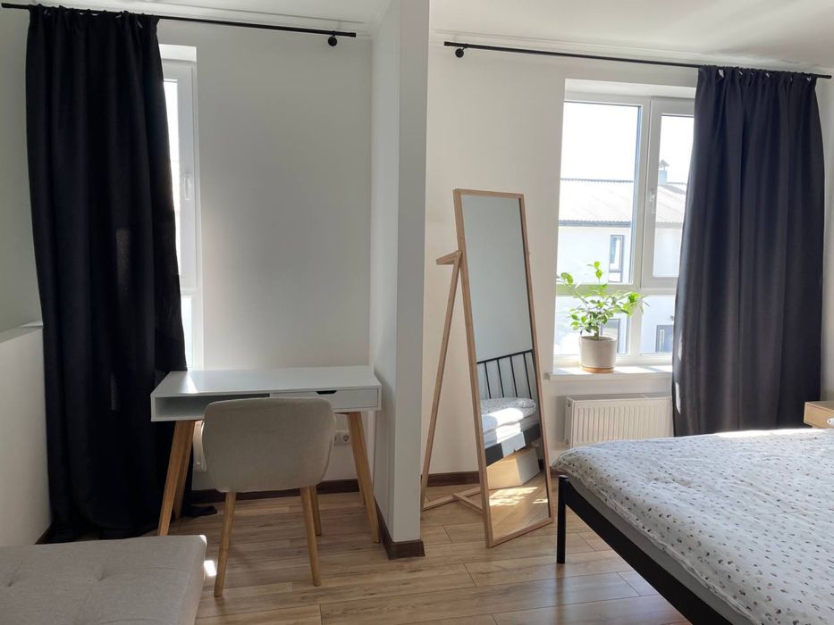 Таунхаус Aura Village, Віта Поштова