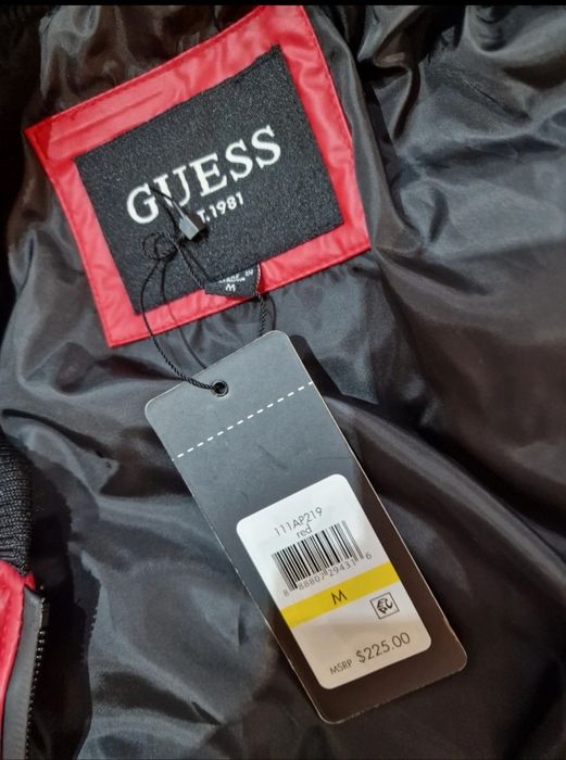Blusão novo Guess