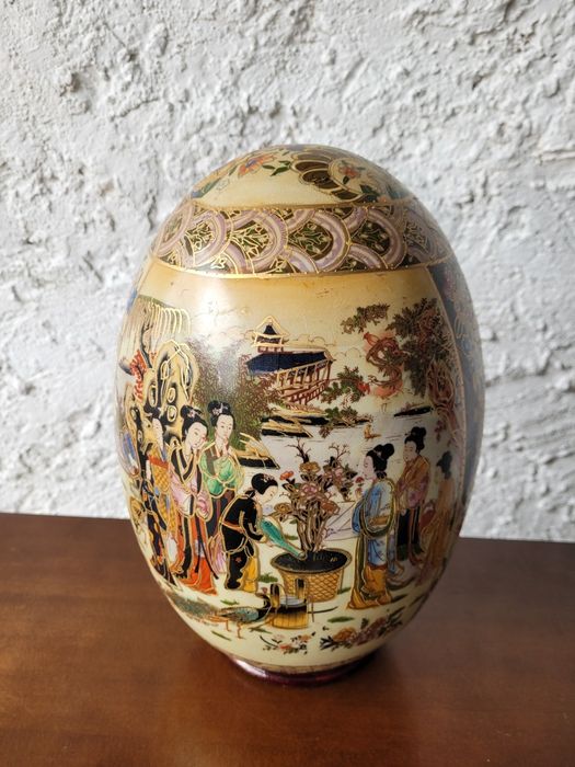 Bardzo duże jajko porcelanowe ręcznie malowane