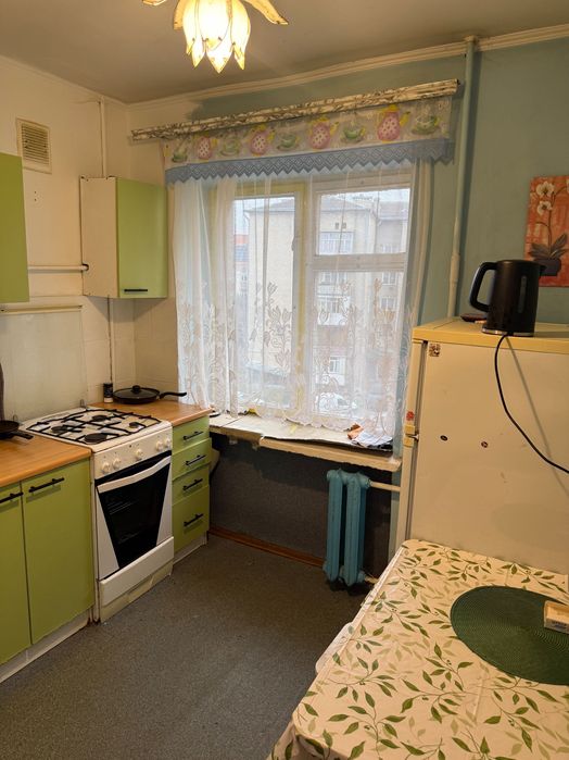 Підселення для дівчини