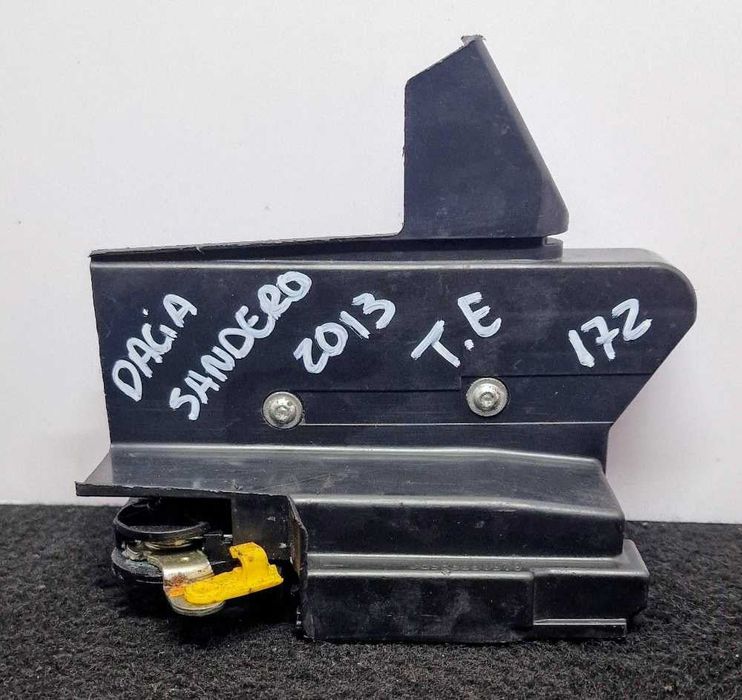 Fechadura / Fecho Porta Trás Esquerdo 825033585RC - DACIA SANDERO II