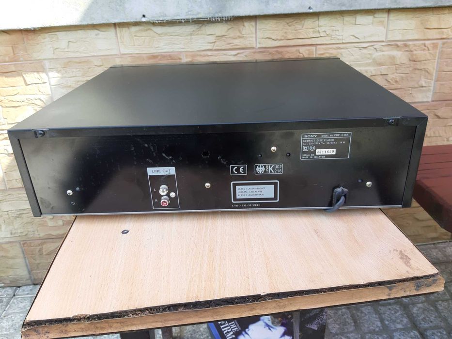 Odtwarzacz CD Sony CDP-C265