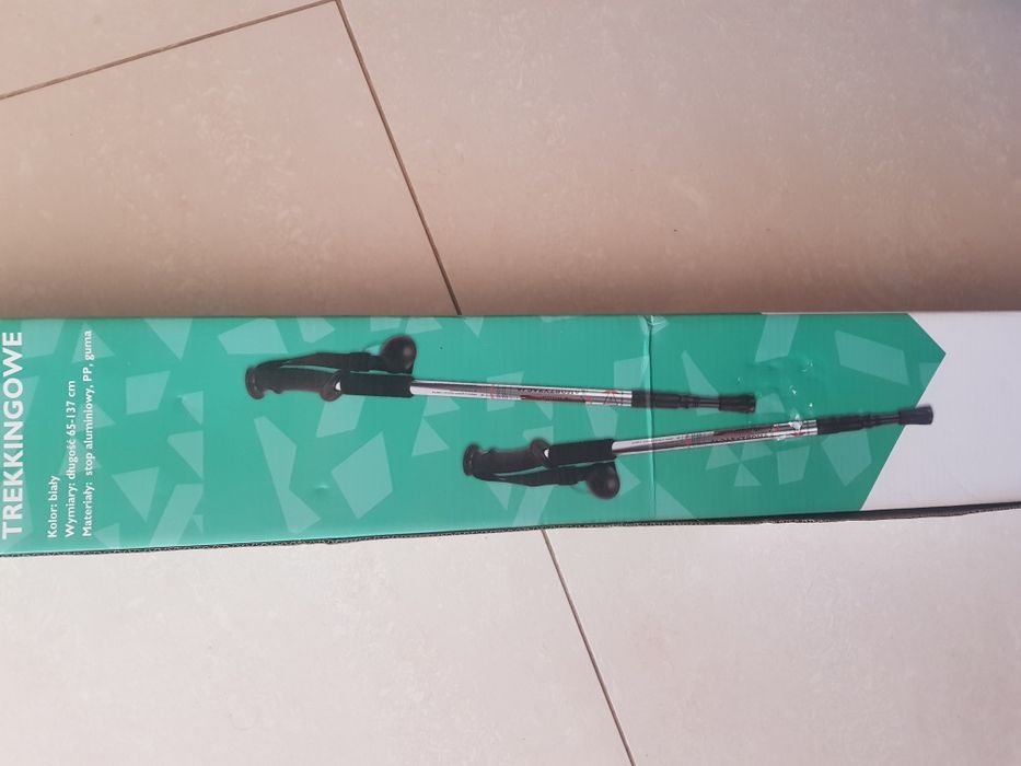 kije trekkingowe  nowe na prezent