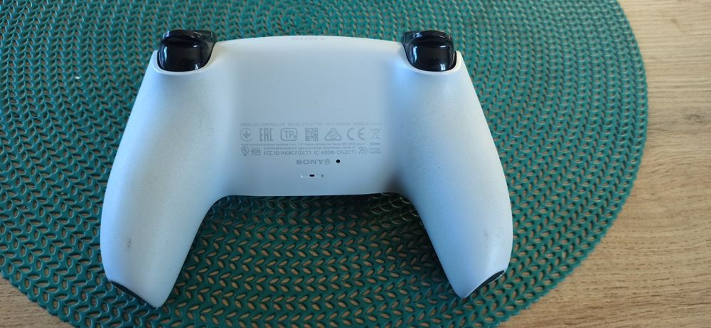 Promocja Pad ps5 dualsense Hall