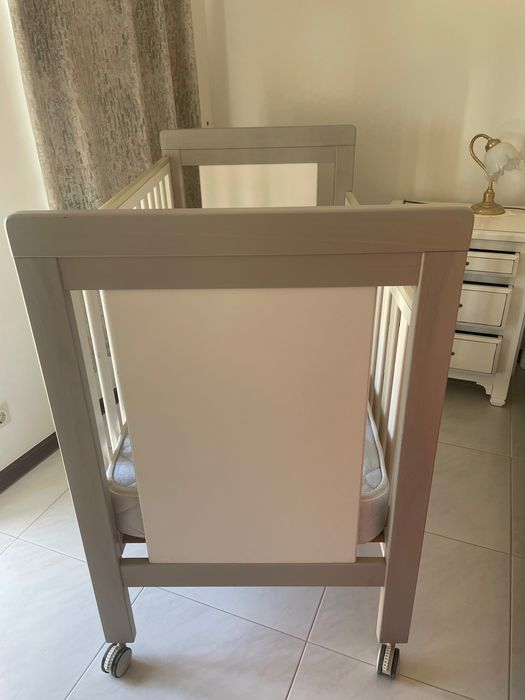 Cama berço de bebé