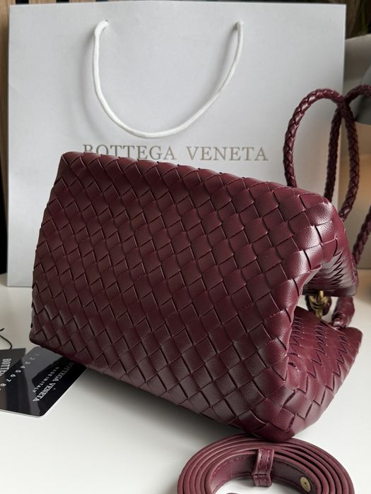 Сумка Bottega Veneta Intrecciato Shoulder Bag