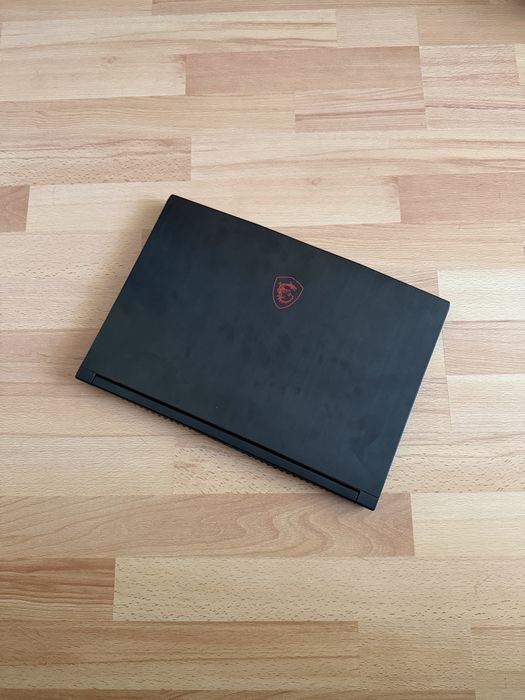 Игровой ноутбук MSI i5 10500H / 16 GB / RTX 3060