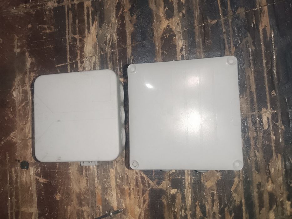 Коробка розподільча