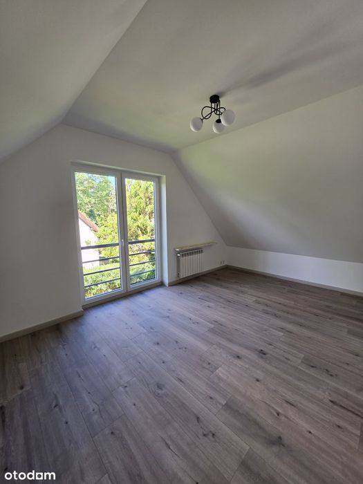 Dom wolnostojący z garażem i klimatyzacją