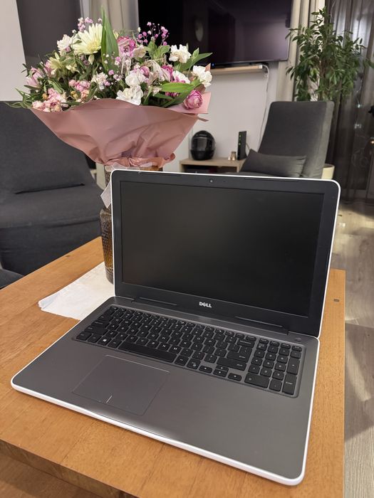 Dell Inspiron 5567 i5 / 12GB RAM / 15,6” / + torba