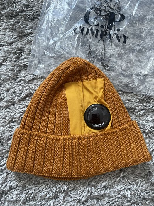 Шапка C.P Company