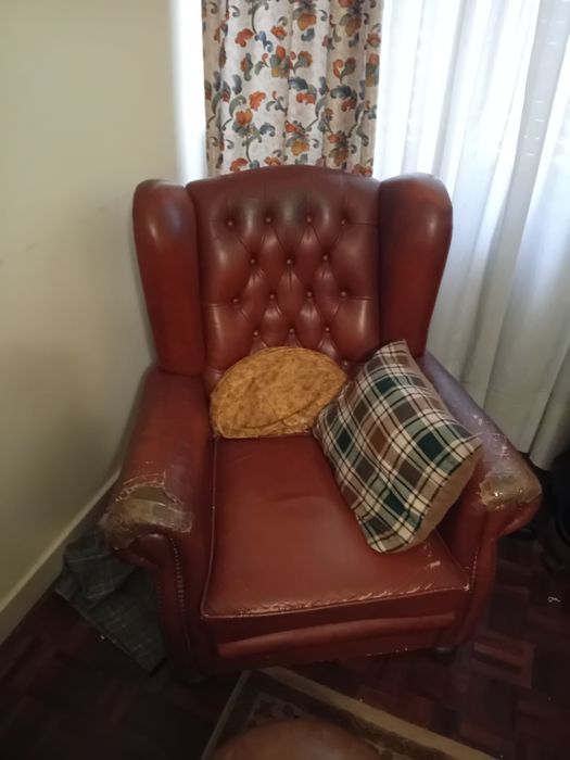 Poltrona em couro - Não telefonar.