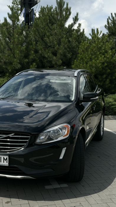 Автомобіль Volvo XC60