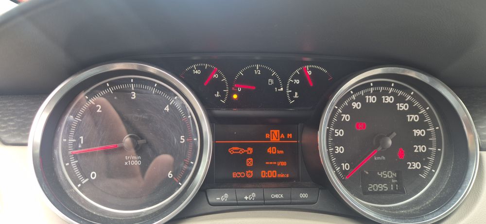 Peugeot SW 1.6 Allure patilhas volante